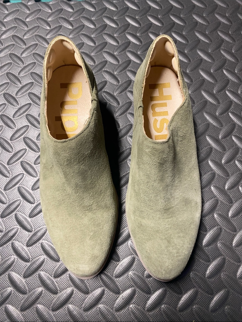 Hush Puppies Sienna Shooties in olive suede